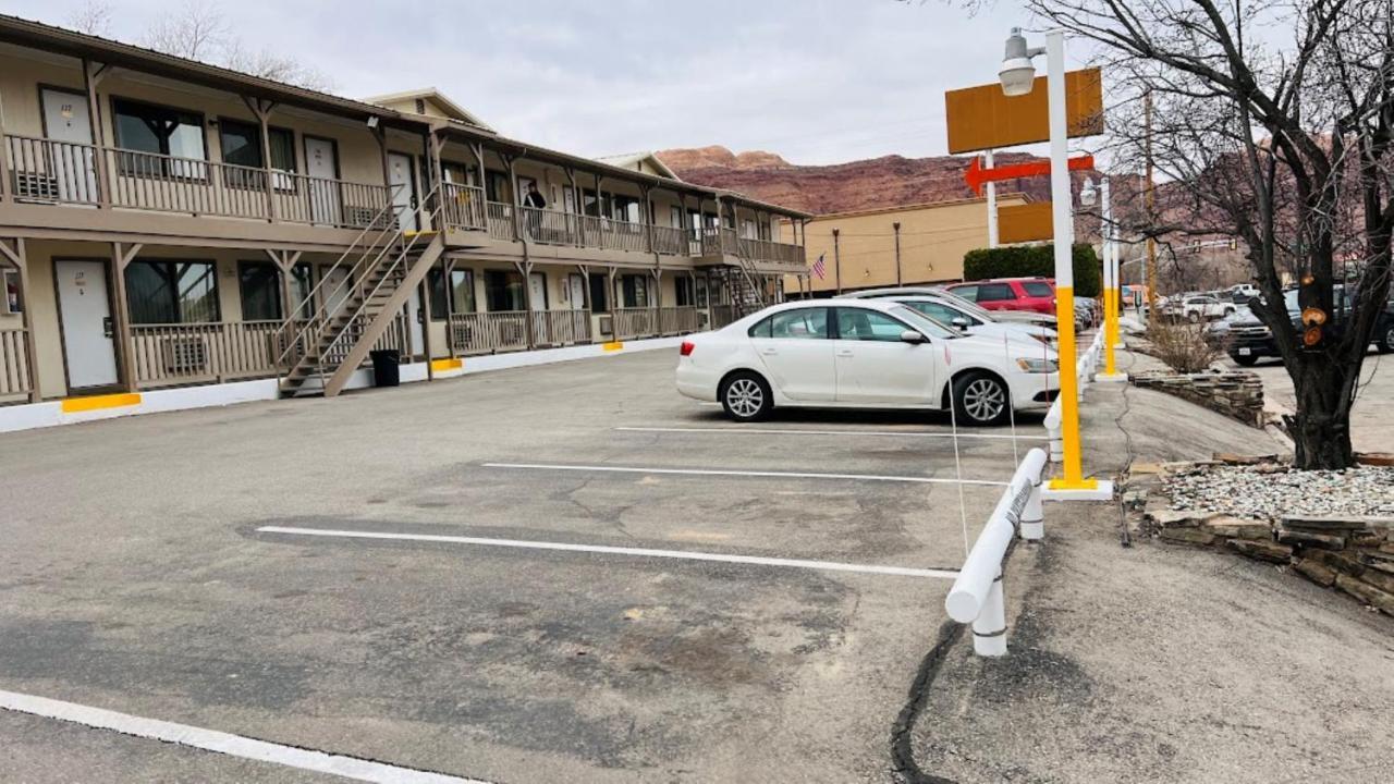 The Virginian Inn Moab Downtown Экстерьер фото